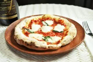 ピッツァ - マルゲリータ